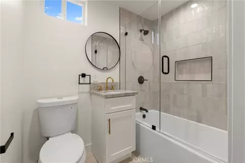 Bath - 8759 Snowden Ave, Pacoima, CA 91331 photo 2 of 2