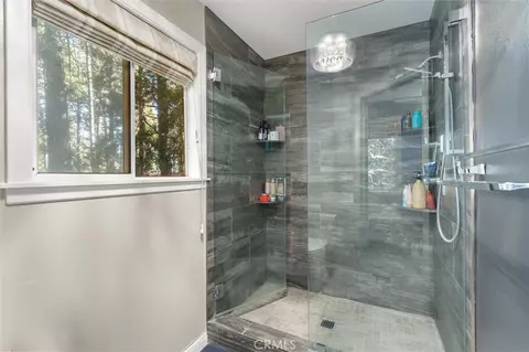 Bath - 23788 Inspiration, Crestline, CA 92325 photo 3 of 5