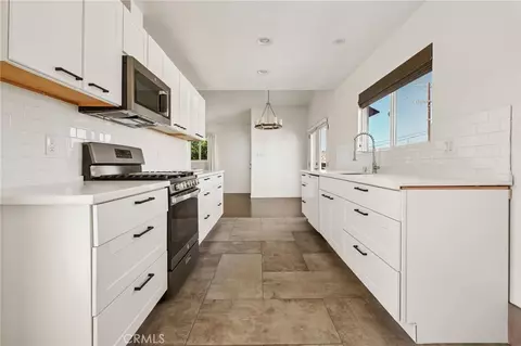 889 W 25th, San Pedro, CA 90731