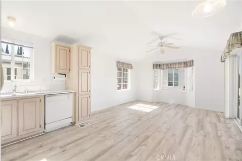2350 250 St #6, Lomita, CA 90717