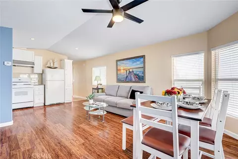 531 Pier Ave #39, Hermosa Beach, CA 90254