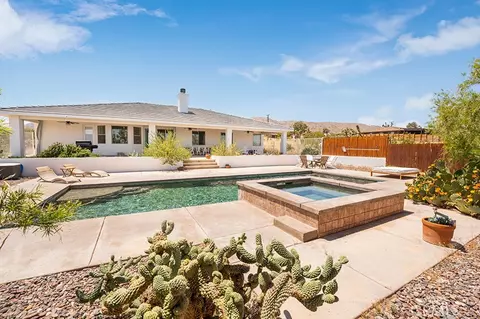 Exterior - 61424 Latham Trl, Joshua Tree, CA 92252 photo 2 of 10