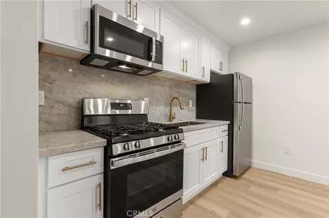 Kitchen - 8759 Snowden Ave, Arleta, CA 91331 photo 4 of 4