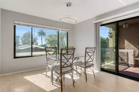 Dining - 2538 E 2nd #207, Long Beach, CA 90803 photo 4 of 5