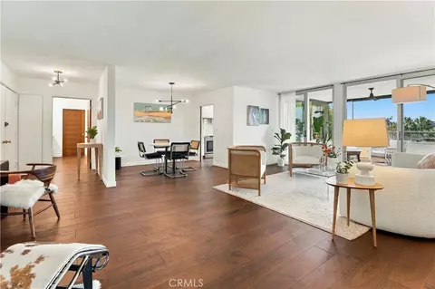 8701 Delgany #206, Playa Del Rey, CA 90293