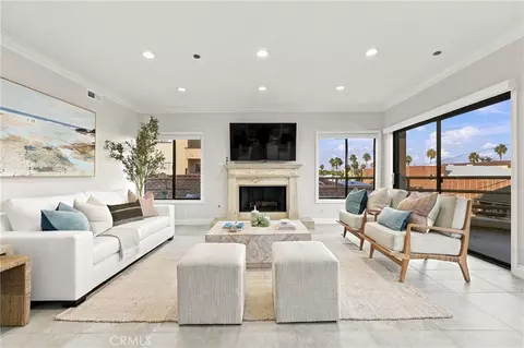 512 Esplanade, Redondo Beach, CA 90277