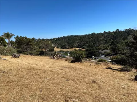 4925 Grove St, Cambria, CA 93428