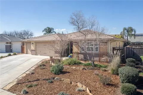 1042 Kaweah, Clovis, CA 93619 photo 1
