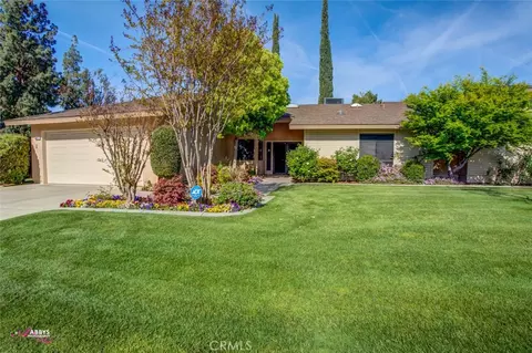 2300 El Portal Dr #67, Bakersfield, CA 93309