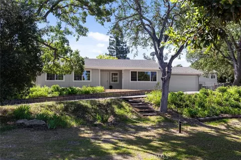 8000 Coromar Ave, Atascadero, CA 93422 photo 1