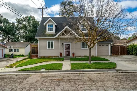 526 7th St, Paso Robles, CA 93446