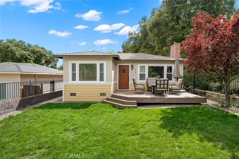 104 16th St, Paso Robles, CA 93446