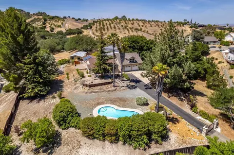 5 W 12th St, Paso Robles, CA 93446