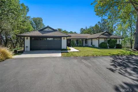 239 Woodland Rd, Paso Robles, CA 93446