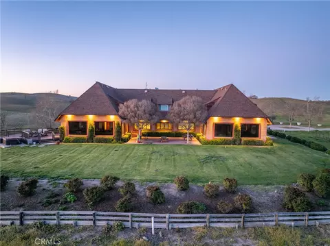 5010 Gate 4 Rd, Paso Robles, CA 93446