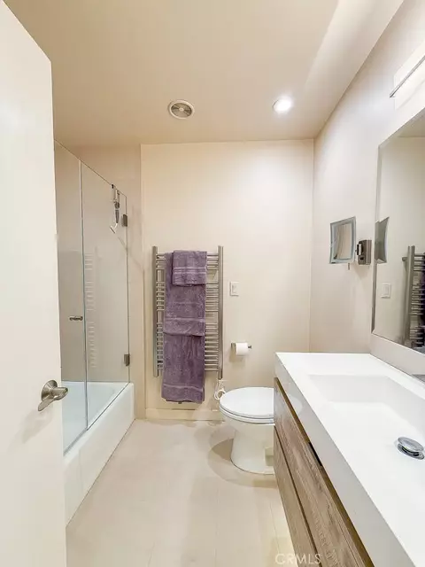 Bath - 557 Lucerne St, Cayucos, CA 93430 photo 2 of 6