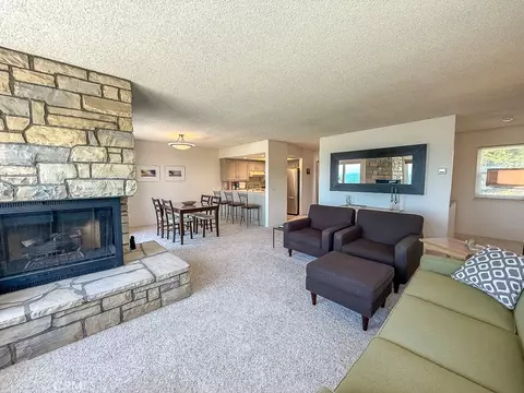 Living - 557 Lucerne St, Cayucos, CA 93430 photo 4 of 5