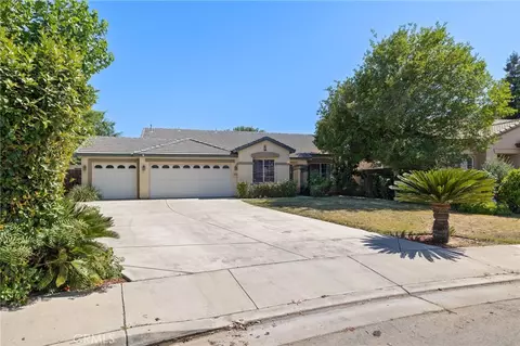 10203 Starlight Peak Dr, Bakersfield, CA 93311