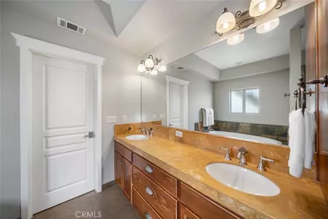 Bath - 159 Ash Ave, Cayucos, CA 93430 photo 1 of 5