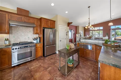Kitchen - 159 Ash Ave, Cayucos, CA 93430 photo 2 of 3