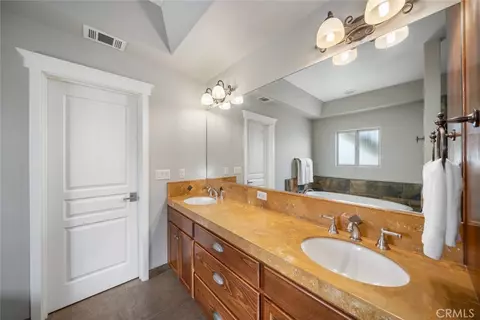 Bath - 159 Ash Ave, Cayucos, CA 93430 photo 1 of 6