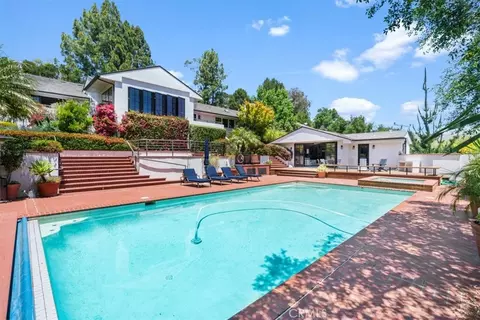 150 Los Robles Ct, San Luis Obispo, CA 93405