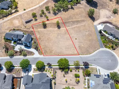 308 Maplewood Ct, Paso Robles, CA 93446