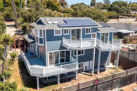 1950 Newport Ave, Grover Beach, CA 93433