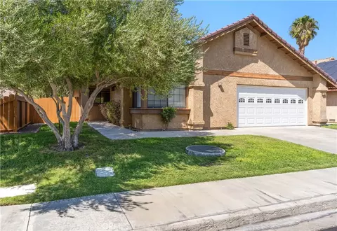 230 Kennedy Ct, Ridgecrest, CA 93555