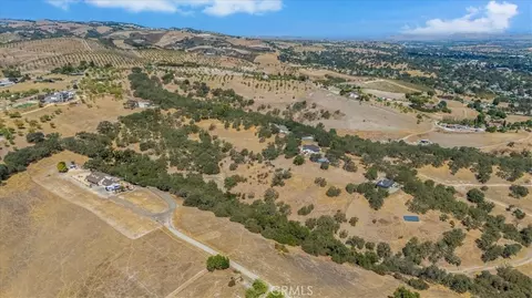 350 Robles Rd, Paso Robles, CA 93446 photo 10