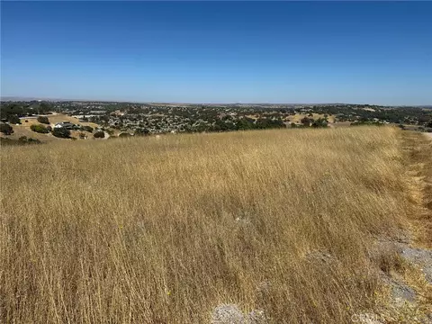 350 Robles Rd, Paso Robles, CA 93446 photo 2