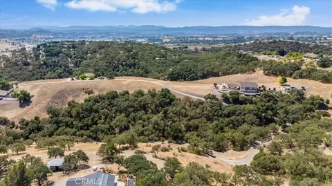 350 Robles Rd, Paso Robles, CA 93446 photo 8