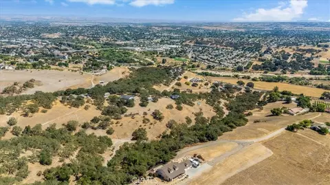 350 Robles Rd, Paso Robles, CA 93446 photo 11