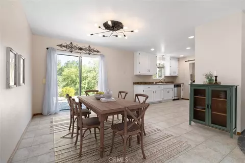 8070 Coromar Ave, Atascadero, CA 93422