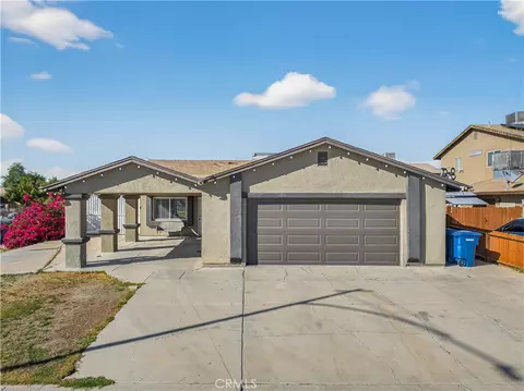 198 Driftwood, El Centro, CA 92243