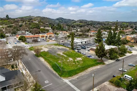 828 Spring, Paso Robles, CA 93446 photo 3