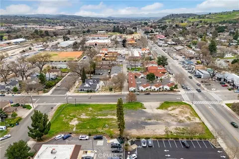 828 Spring, Paso Robles, CA 93446 photo 2