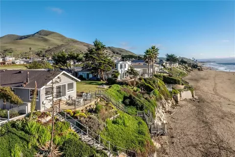 2712 Studio Dr, Cayucos, CA 93430