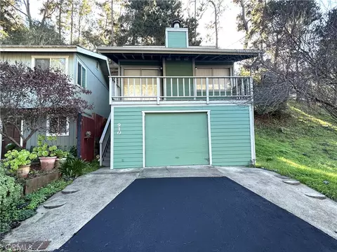 910 Sheffield St, Cambria, CA 93428