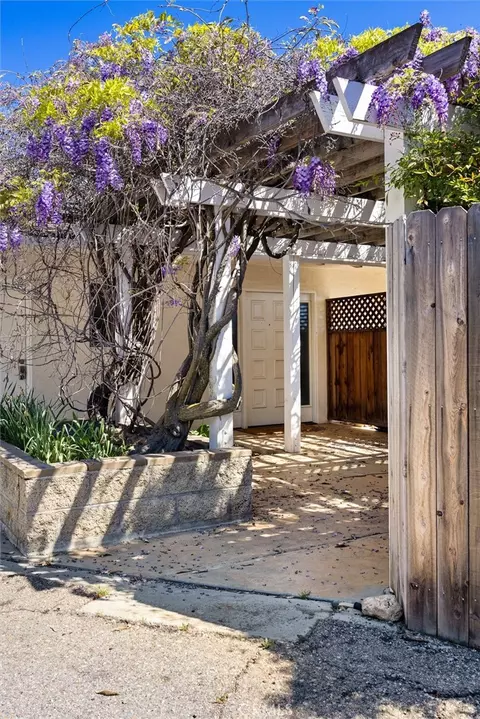 Exterior - 215 Hilltop, Paso Robles, CA 93446 photo 2 of 9