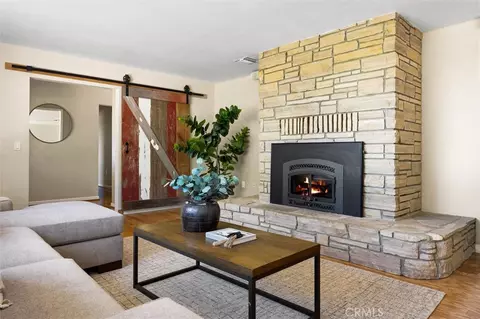 Living - 215 Hilltop, Paso Robles, CA 93446 photo 5 of 9