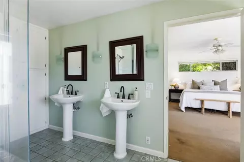 Bath - 215 Hilltop, Paso Robles, CA 93446 photo 2 of 2