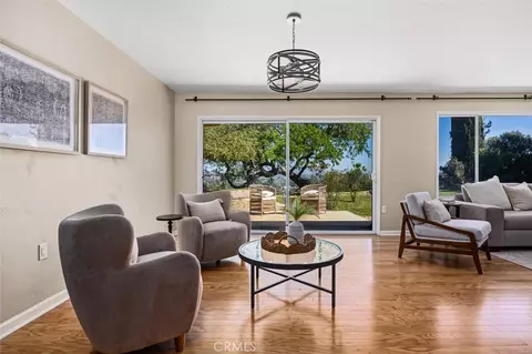 Living - 215 Hilltop, Paso Robles, CA 93446 photo 1 of 9