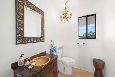 Bath - 9750 Random Canyon Way, Creston, CA 93432 photo 7 of 8