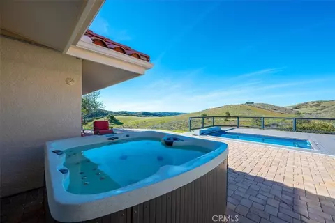 Exterior - 9750 Random Canyon Way, Creston, CA 93432 photo 10 of 21