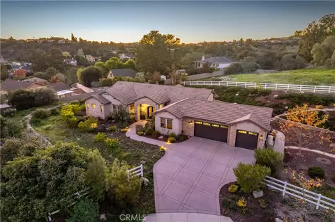 701 White Ct, Arroyo Grande, CA 93420