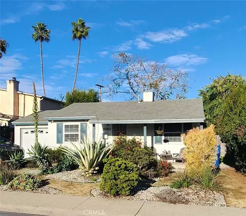 8806 De Haviland, Los Angeles, CA 90045