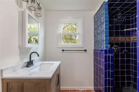 Bath - 2525 Pierce Ave, Cambria, CA 93428 photo 1 of 1