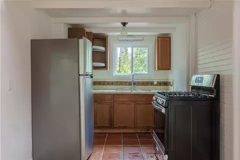 Kitchen - 2525 Pierce Ave, Cambria, CA 93428 photo 3 of 3