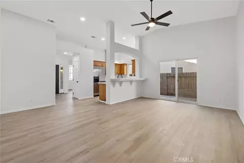 Living - 135 Headwaters, Templeton, CA 93465 photo 2 of 10